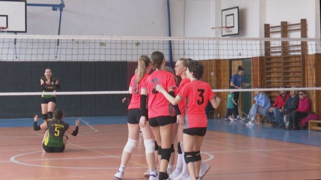 Mladšie žiačky sa stretli v boji o 7.-12. miesto s Liptovským Hrádkom