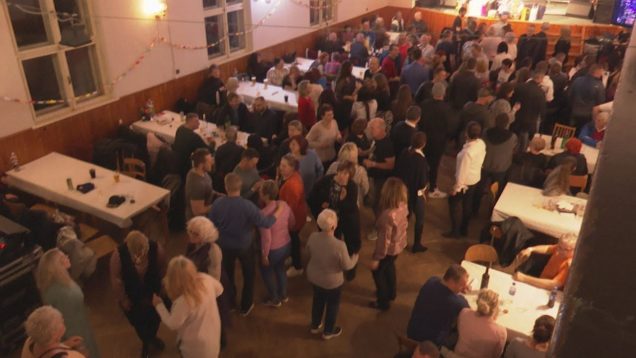 Množstvo ľudí, dobrá muzika, skvelá atmosféra. V kultúrnom dome v Diviakoch sa zabávalo ako pred mnohými rokmi