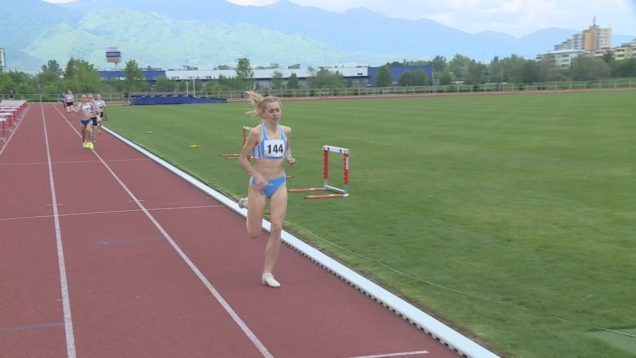 Okrem majstrovstiev regiónu družstiev mladších žiakov, na atletickom štadióne si pripomenuli aj milovanú jubilantku. Atletika v Martine oslavuje 100 rokov