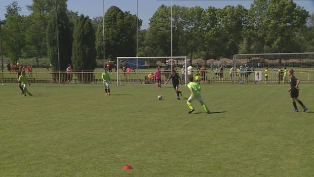 Turnaj nevídaných rozmerov, s viac ako 52. družstvami talentovaných futbalových nádejí, aj s medzinárodnou účasťou zorganizovali na ihriskách v Žabokrekoch