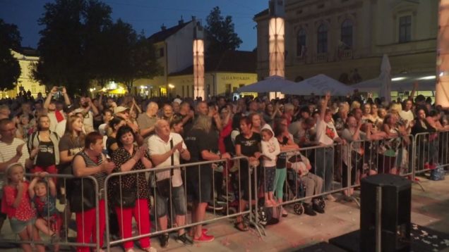 Aby bola ponuka počas leta naozaj pestrá a lákavá, pracovníci Kultúrnej scény reagujú na podnety Martinčanov, ale spolupracujú aj s viacerými združeniami a organizáciami v meste