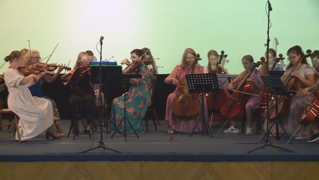 Prepojenie troch základných umeleckých škôl z Martina, Mošoviec a Čadce prinieslo čarovný zážitok. Účinkujúci si od návštevníkov právom vyslúžili dlhotrvajúci potlesk