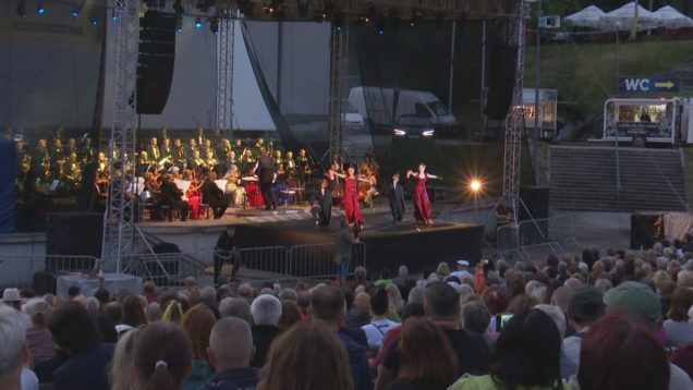 Výnimočný koncert, s hviezdnym obsadením, ktorý unikátnym spôsobom prepojil klasickú hudbu s populárnou zaručil mnohým návštevníkom zážitok na celý život