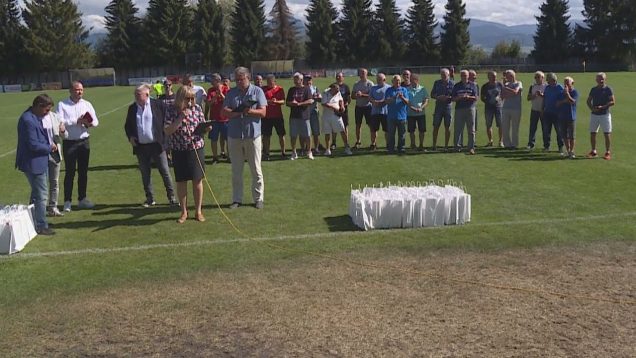 V zápase sa na futbalovom ihrisku v turčianskej obci stretli Starí páni versus Legendy