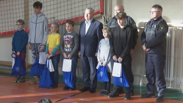Deti pomáhali ľuďom i prírode. Najviac dobrých skutkov vykonali deti zo ZŠ P. Mudroňa. Patrí im Putovný pohár primátora mesta