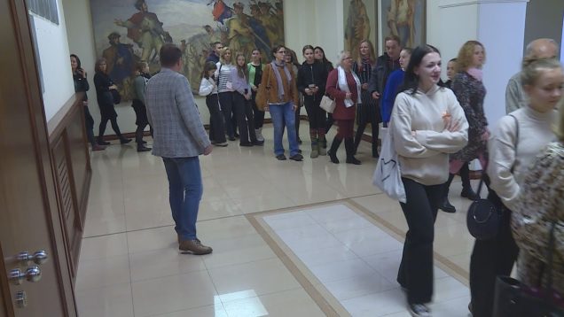 Noc divadiel začala v SKD už poobede a jej súčasťou bol bohatý program. Nechýbali prehliadky najtajnejších zákutí, maratón inscenácií, kvíz a hlavne nadšení návštevníci