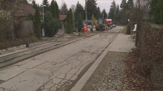 Pripravuje sa ľadová plocha v centre mesta, cesta na Ulici Hrdinov SNP sa opravuje, červená streda, ocenenie od rektora Univerzity Komenského
