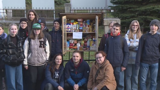 Žiaci Gymnázia Jozefa Lettricha opäť ukázali svoju veľkorysosť. Štedro naplnili potravinovú búdku vo Vrútkach, aby pomohli sociálne slabším