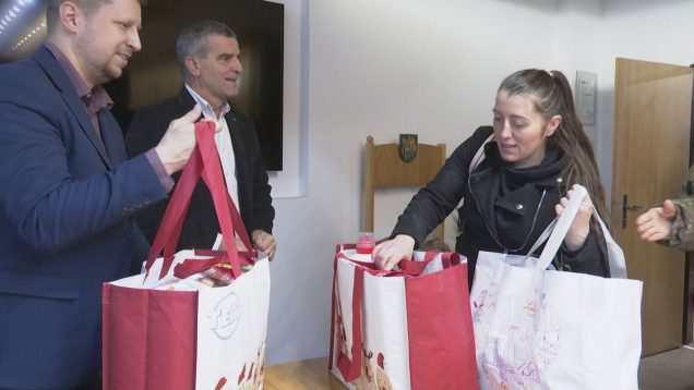Mesto Martin, spolu s Rotary klubom a aj vďaka veľkorysosti anonymného darcu pripravilo pre 20 rodín štedré vianočné balíčky