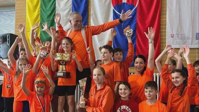 Putovný pohár Slovenského raja zostáva aj naďalej v rukách šikovných martinských plavcov. Okrem neho si vyplávali aj desiatky individuálnych medailí