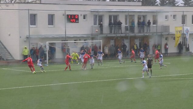 V sobotňajšom 19. kole III. ligy sa na Pltníkoch zaskvelo súrodenecké duo Ďungelovcov, v bráne podržal Ďuríček a na oblohe sa ženili všetci čerti