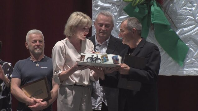 Kráľovnou turčianskej atletiky a atlétkou storočia sa stala Lucia Hrivnák Klocová. Na pomyslený trón si vedľa nej zasadol ten, ktorý ju formoval. Tréner storočia Pavel Slouka