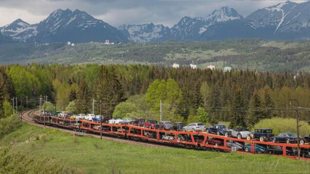 Blížiace sa Voľby do Európskeho parlamentu, solárne panely na streche mestského úradu, špeciálny autvlak prevezie kus histórie celým Slovenskom, verejný odpočet SNK