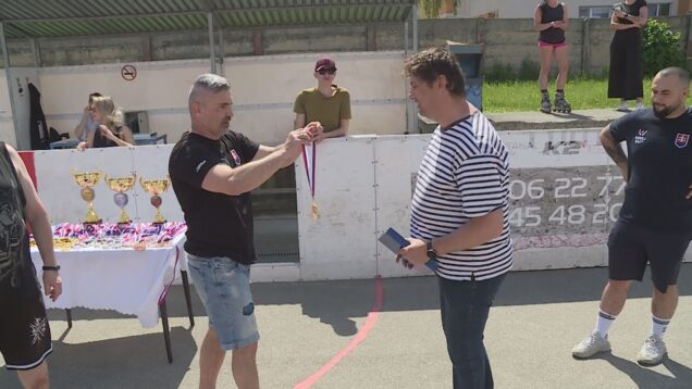 Po horúcom hokejbalovom finále si zlato odniesli hneď dve legendy, Goldspart Martin a Roman Kopka