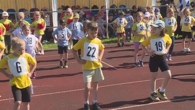 Že sa deťom nechce hýbať? Toto tvrdenie okamžite vyvrátia malí šikovní škôlkari, ktorí sa zmenili na veľkých športovcov a absolvovali hneď niekoľko disciplín