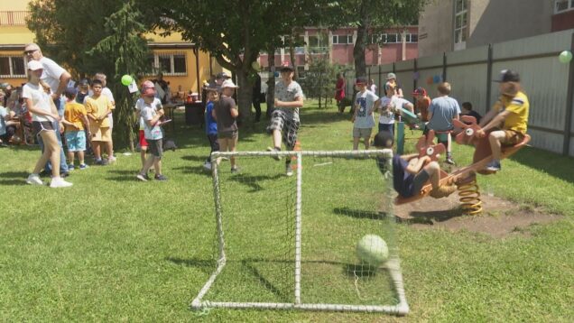 Nádherné počasie, množstvo súťaží, výborný guláš, spokojné deti i učitelia. Presne tak vyzerala tradičná a veľmi obľúbená rozlúčka so školou