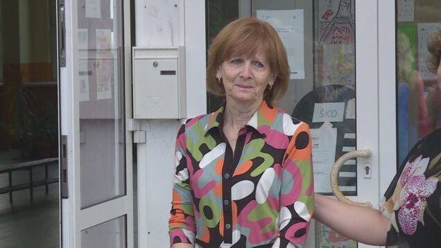Vždy bola tmelom celého kolektívu a človekom so srdcom na dlani. Juliana Nedbalcová, dlhoročnú a veľmi obľúbená riaditeľka ZŠ A.Stodolu odchádza na zaslúžený odpočinok