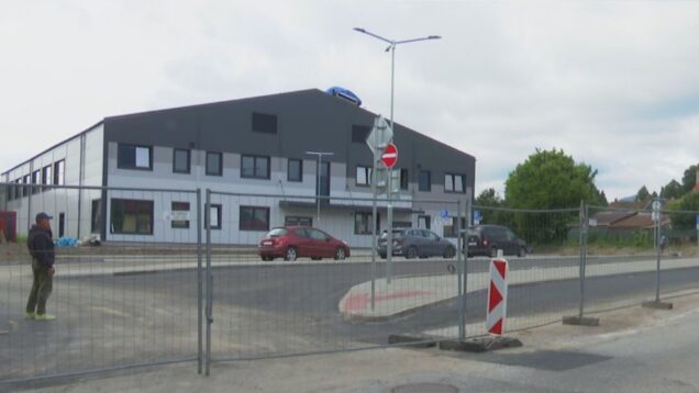 Chýbala im ako soľ, konečne sa dočkajú. Práve na výstavbe multifunkčnej voľnočasovej športovej haly v susednom meste idú ako po masle a presne podľa plánu