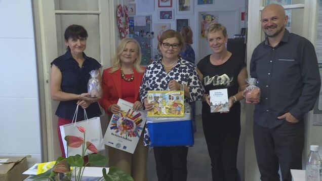 Malí pacienti hospitalizovaní v nemocnici sa vďaka projektu „Peniaze pod lupou“ zábavnou a tvorivou formou ponorili do sveta financií a rozvíjali svoju finančnú gramotnosť