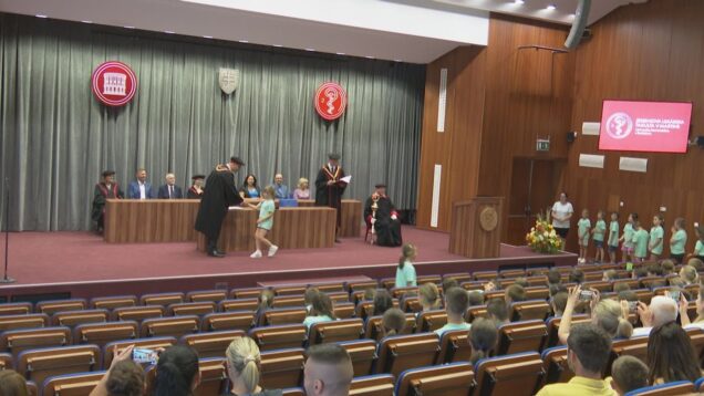 Počas nej sa zabávali, našli nových kamarátov, ale aj sa veľa nového naučili. Malí úspešní absolventi letnej univerzity si za svoju snahu a aktivitu prevzali zaslúžené tituly