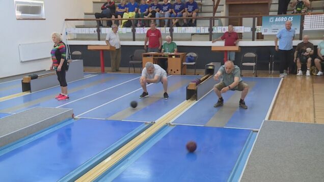 Spomedzi seniorov a členov so zdravotným postihnutím hľadali opäť najlepšieho kolkára a kolkárku. V skutočnosti sa víťazmi stali všetci, lebo nezostali doma a prišli