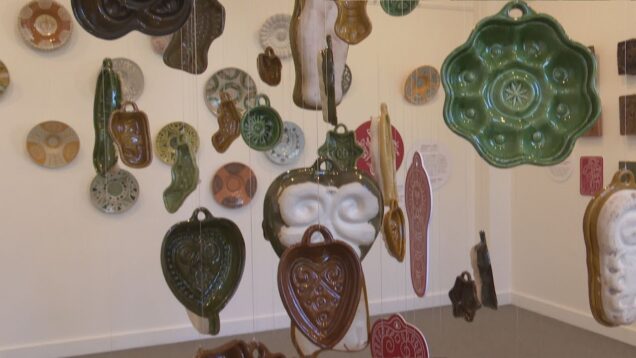 V SNM je vystavená tvorba keramikára a výtvarníka Rastislava Haronika