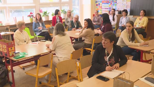 ZŠ s MŠ Hurbanova bola minulý školský rok medzi 40-tkou pilotných škôl, ktoré učili po novom. Ako nový vzdelávací systém vyzerá v praxi sa do Martina prišli presvedčiť mnohí učitelia