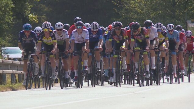 Športový sviatok venovaný cyklistike svojou účasťou poctil aj momentálne najlepší Slovák cestnej cyklistiky a účastník OH v Paríži Lukáš Kubiš. A tento borec nielen prišiel, ale aj zvíťazil