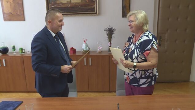 Riaditeľka SPŠ-technickej a dekan Fakulty riadenia a informatiky Žilinskej univerzity podpísali Memorandum o spolupráci. To ešte viac prehĺbi už i tak výborné partnerstvo