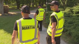 Štyria „moapskári“ sú akousi predĺženou rukou mestskej polície a dohliadajú na poriadok, čistotu, riešia bezdomovcov, ale dohliadajú aj na plnenie povinnej školskej dochádzky detí z Bambusiek