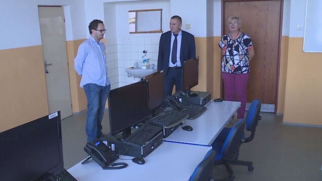 Už je to síce nejaký ten piatok, čo Michal Matia úspešne zmaturoval na SPŠ-technickej, dvere za svojou strednou školou zatvoriť nedokázal. Práve naopak, vracia sa tam pravidelne