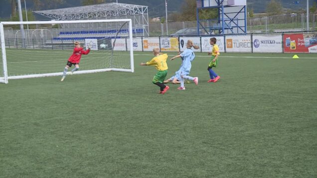 Hoci si vôbec neverili, nakoniec to všetkým ukázali a tešili sa z prvenstva. Malí futbalisti a futbalistky z Evanjelickej spojenej školy zvíťazili v prvom kole obľúbenej súťaže