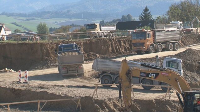 Kontrolný deň na novej nemocnici, vlaková doprava sa medzi Bratislavou a Košicami zintenzívni. Rozžiar sa na ceste! Nos reflexné prvky! , posúva sa čas