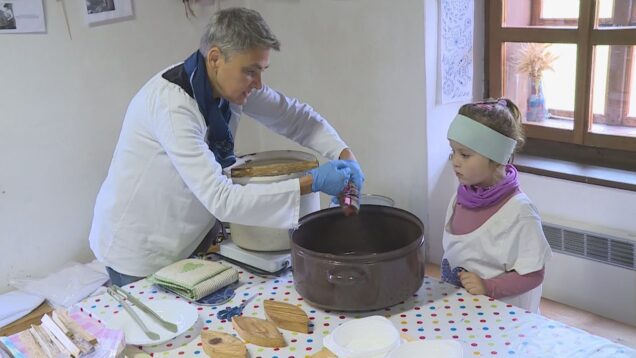 Počas piatich cyklov sa mohli návštevníci Múzea slovenskej dediny ponoriť do dôb dávno minulých a vyskúšať si tradičné remeslá našich starých a prastarých rodičov