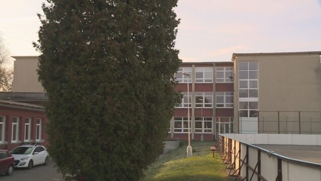 Na ZŠ s MŠ Podhájska majú novú relaxačnú miestnosť. V škole sa vymenila aj elektroinštalácia a v triedach sú nové svietidlá