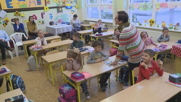 Prváčikovia ukázali svojim rodičom a starkým ako vedia čítať, písať a počítať