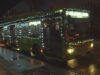 Martinčanom, ktorí cestujú MHD, spríjemní cestu vysvietený autobus. Žiari na ňom osemtisíc svetielok