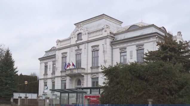 Rekonštrukcia detského ihriska na Ul. Horná, realizácia zelenej a modrej infraštruktúry v detskom parku pri ihrisku Rodinka, výstavba zberného dvora, ale aj modernizácia ZUŠ F.Kafendu. Vo Vrútkach je tiež plánov viac ako dosť