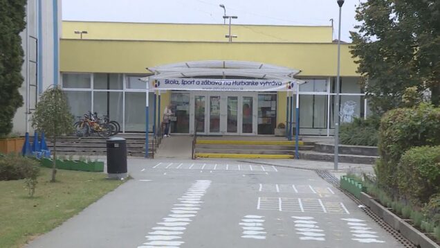 V rámci kraja je na výbornom siedmom mieste a aj v rebríčku hodnotených základných škôl z celého Slovenska si Hurbanka oproti vlaňajšku výrazne polepšila