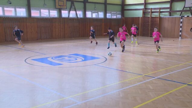 Celoročná minifutbalová liga pokračovala piatym kolom. Atmosféra bola ako vždy výborná a malé futbalové nádeje opäť ukázali, že s loptou sú výborní kamaráti