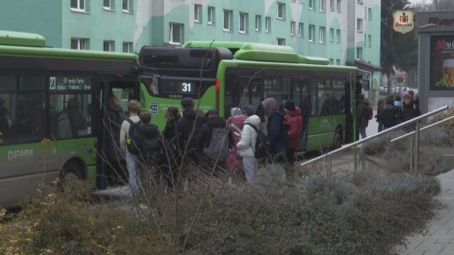 Najfrekventovanejšiu dočasnú zastávku presunuli pred vrútockú radnicu. Dôvodom je bezpečnosť účastníkov cestnej premávky