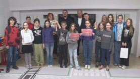 Na dopravnom ihrisku ocenili víťazov súťaže „O pohár detského dopravného ihriska“. V rámci nej si žiaci preverovali svoje vedomosti z dopravnej výchovy