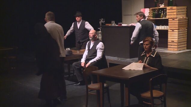 Na krajskej súťažne prehliadke neprofesionálneho divadla členom odbornej poroty iste nezávidel nikto. Vždy ochotní ochotníci totiž ako tradične predviedli bravúrne výkony