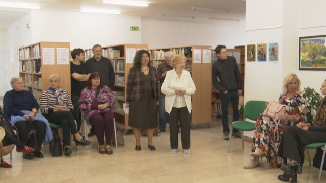 Univerzita tretieho veku ponúka vzdelávací program Kresba a maľbe. Absolvovalo ho 20 inšpiratívnych dám v zrelom veku, ktoré sa s nadšením tri roky venovali umeniu