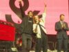 Herci Táňa Pauhofová a Milo Kráľ slávnostne otvorili 20. ročník festivalu Dotyky a spojenia. Otvárací deň zavŕšil hudobník Marián Čekovský poctou Milanovi Lasicovi