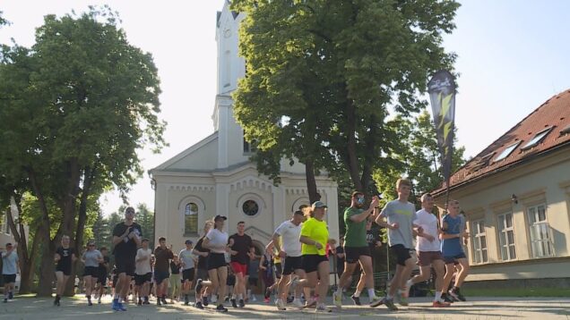 V jeden deň na jednom mieste a v rovnakom čase prišlo k unikátnemu spojeniu kultúrnych pamiatok, hudby, pohybu a hlavne ľudí