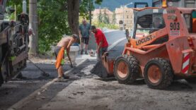 Práce na moste pri bývalých strojárňach pokračujú, začiatok prác na streche zimného štadióna, v okrese je výskyt hepatitídy typu A, Laura Frličková je vo vynikajúcej forme