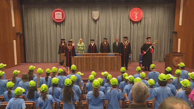 Slávnostnou a ozajstnou imatrikuláciou začala v pondelok ráno Martinská detská letná univerzita. Malí študenti počas piatich dní veselo i vážne spoznávajú Sedem divov Turca