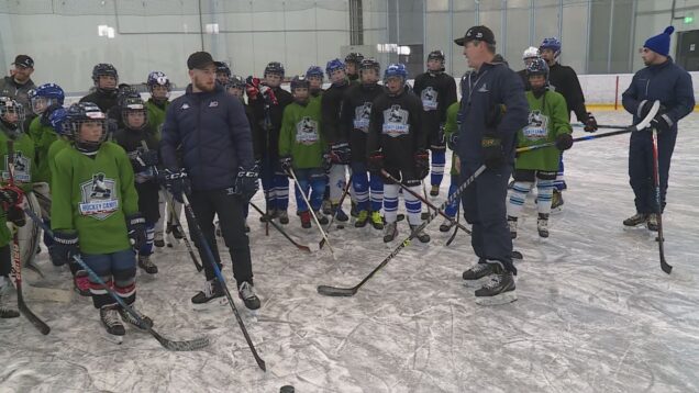 Denný hokejový kemp priniesol mladým hráčom nielen možnosť trénovať so skúsenými  zahraničnými i slovenskými trénermi, ale aj formovanie charakteru a tímového ducha