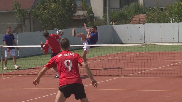 Nasadenie, športový duch a výborná nálada. To všetko ovládlo turnaj v nohejbale, ktorý si už roky nemôžu nechať ujsť družstvá z viacerých kútov Slovenska